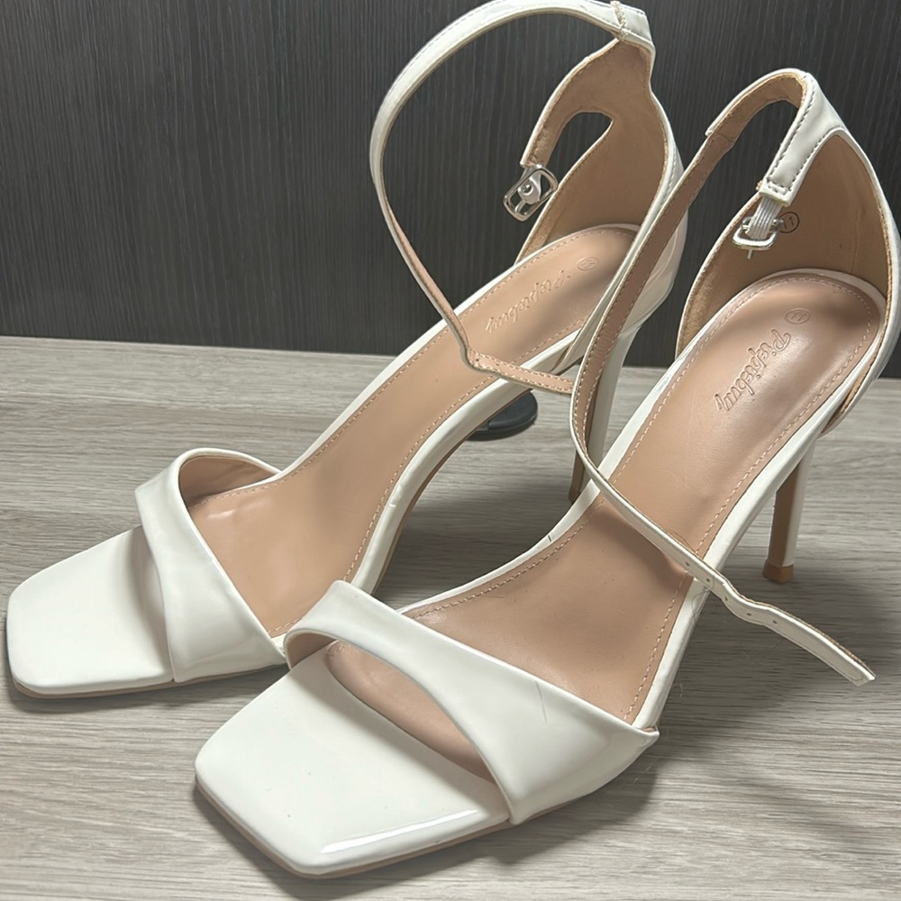 White high heels new